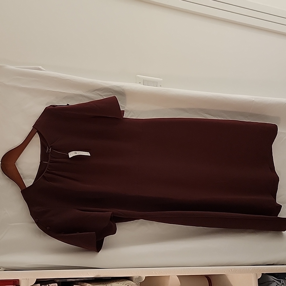 Dark burgundy short sleeve dress